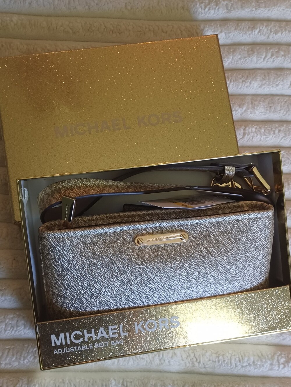 Brand New with Tags (NWT) Michael Kors Signature Logo Belt Bag